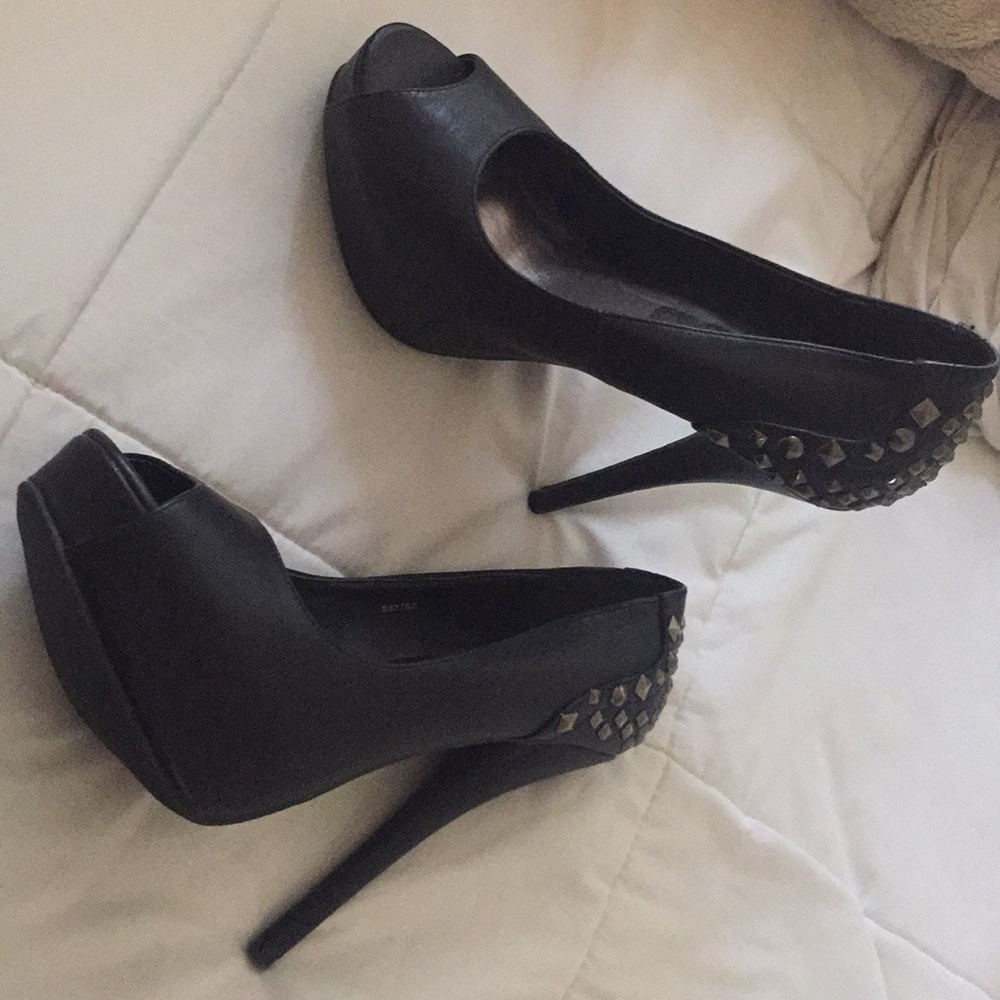 Black heels